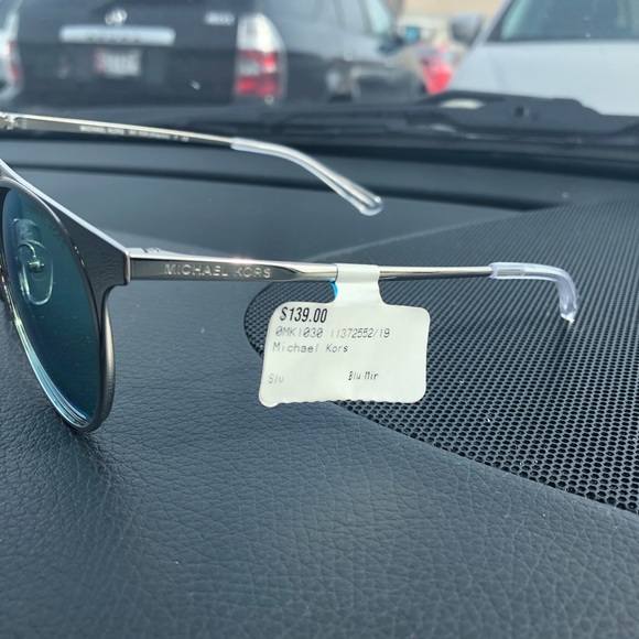 Micheal Kors MK1030 Sunglasses NWT - Picture 5 of 6